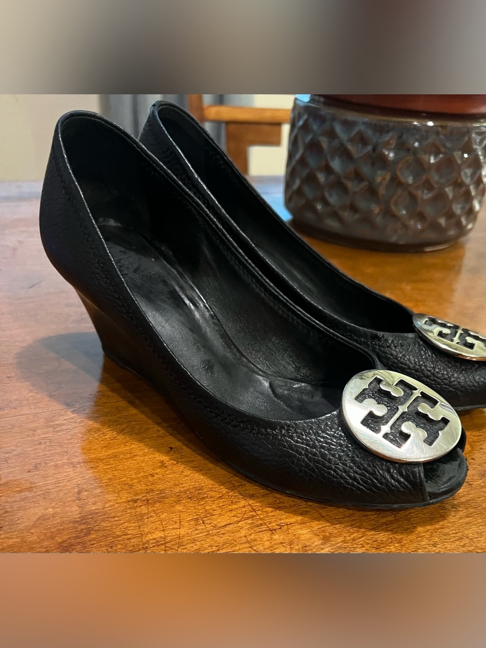 Tory Burch Black Pebbled Leather Peep Toe Wedge Heels Silver Logo
